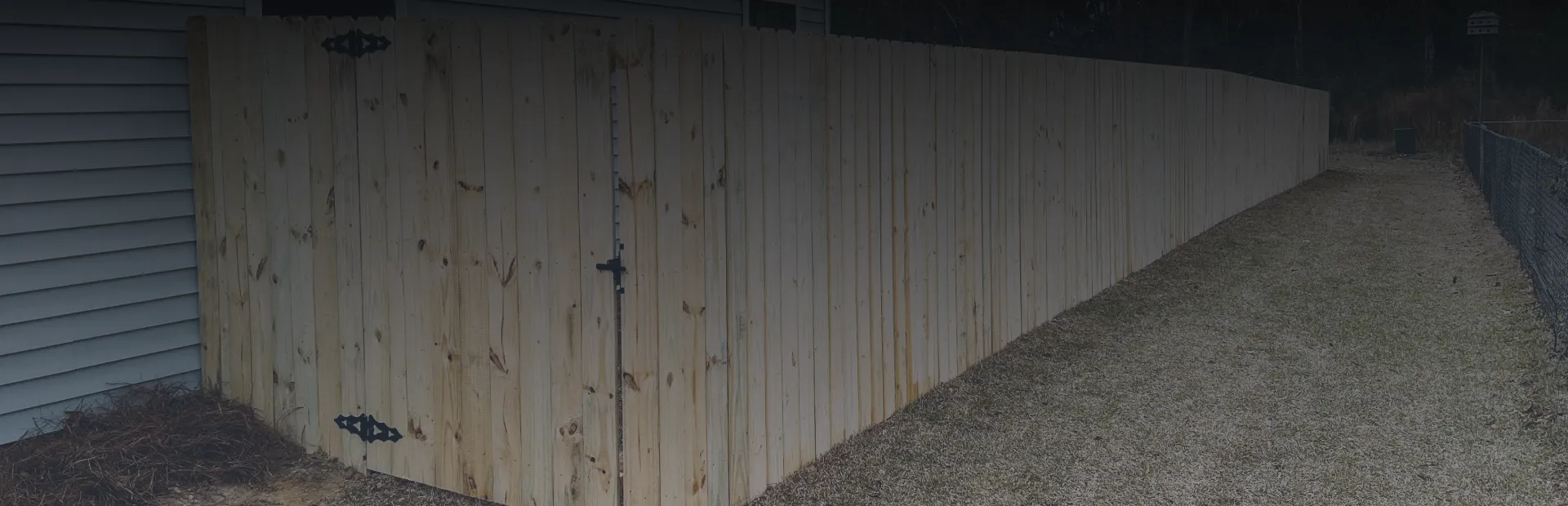 fence install services breadcrumb